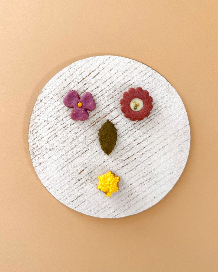 母の日 プレゼント・ギフト2026◎ もらって嬉しいかわいくて美味しいクッキー缶2選【ささやかですてきなもの 大谷有紀 vol.283】