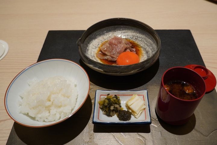 雅三角バラのすき焼き