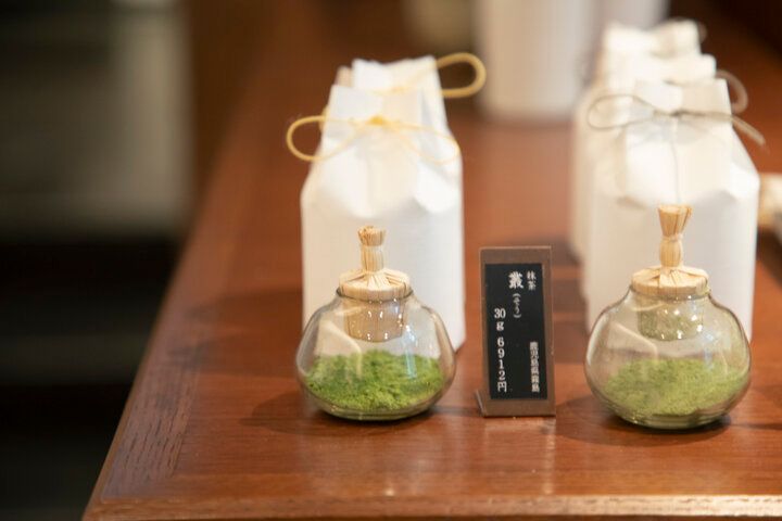 東京駅から徒歩5分♪ 洗練を極めた東京みやげと贅沢すぎる隠れメニュー「海苔弁」 を「HIGASHIYA man 丸の内」のショップで