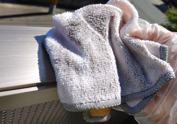 水を使わない『ベランダ掃除』。ホース不要で簡単ピカピカに！集合住宅でもこれなら安心♪