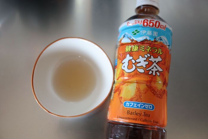 保存した『食パン』温めるの待って！バターなしで香ばしくなる〈魔法のひと塗り〉とは？