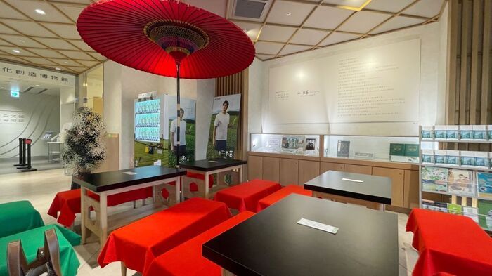 飲食スペースの写真