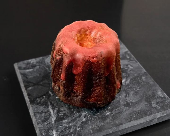 内祝いや贈り物としても活躍する高級感あるパッケージ