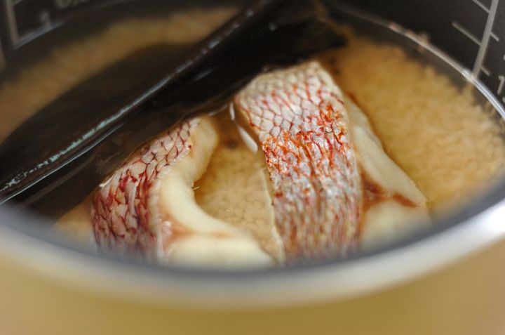 旨みと香りがすごい！切り身で作る鯛めし by 保田 美幸さんの作り方2