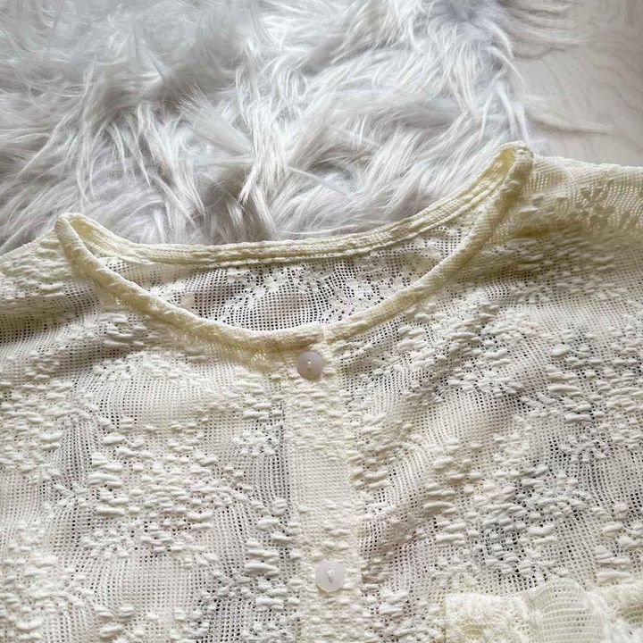 画像: すっきり見えするクルーネック