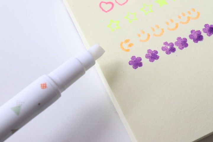 セリア 予定が変わっても消せるスケジュール用マーカースタンプ デリートペン