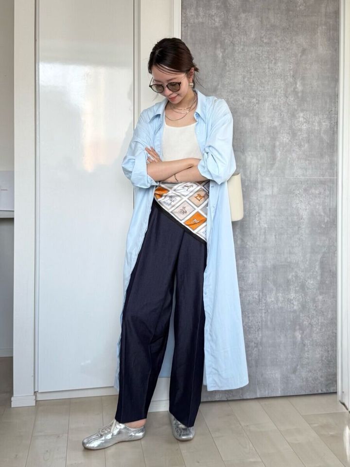 PLST ストレッチレーヨンラップパンツ ネイビー ブルーシャツワンピース羽織りコーデ