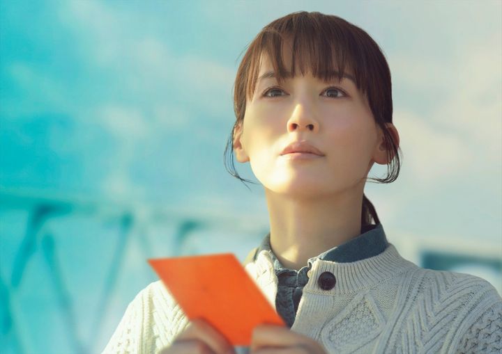 映画『人はなぜラブレターを書くのか』メインカット （C）2026 映画「人はなぜラブレターを書くのか」製作委員会 width=