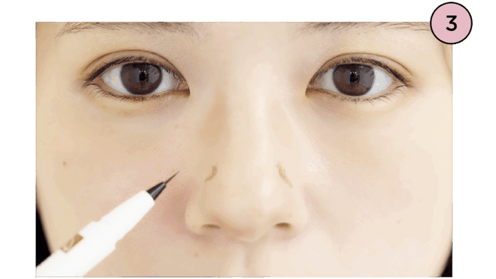 【3】小鼻のくぼみ位置を強調