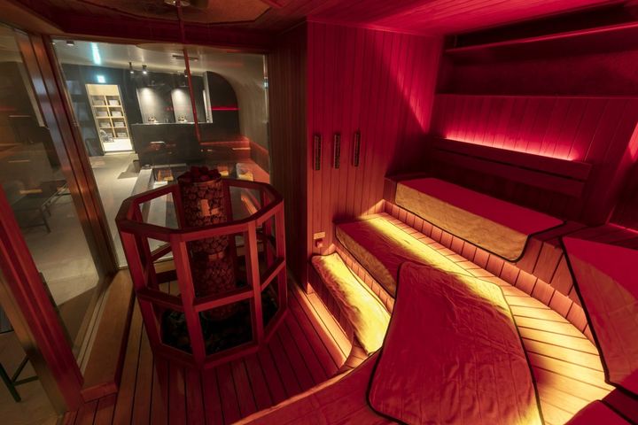 FAV LUX 札幌すすきの