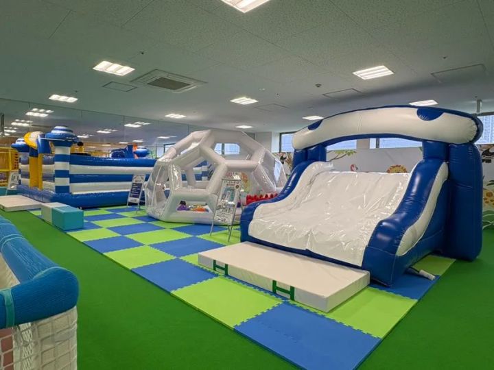 小さな子どもも安心して楽しめる幼児向けの安全な遊び場スペース