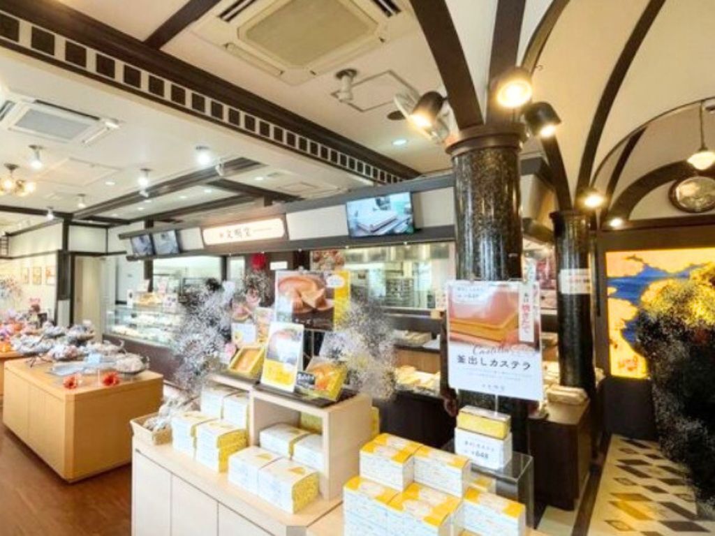 幻のカステラ発見！文明堂の直売店訪問記
