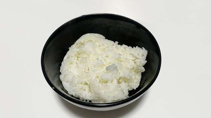 スリコの『一人炊き用炊飯マグ』が便利って本当？実際にご飯を炊いて試してみた！【実食レポ】