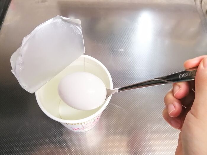 カップ麺の空き容器、まだ捨てないで！そのまま使うだけで〈優秀な家事グッズ〉に生まれ変わり！？