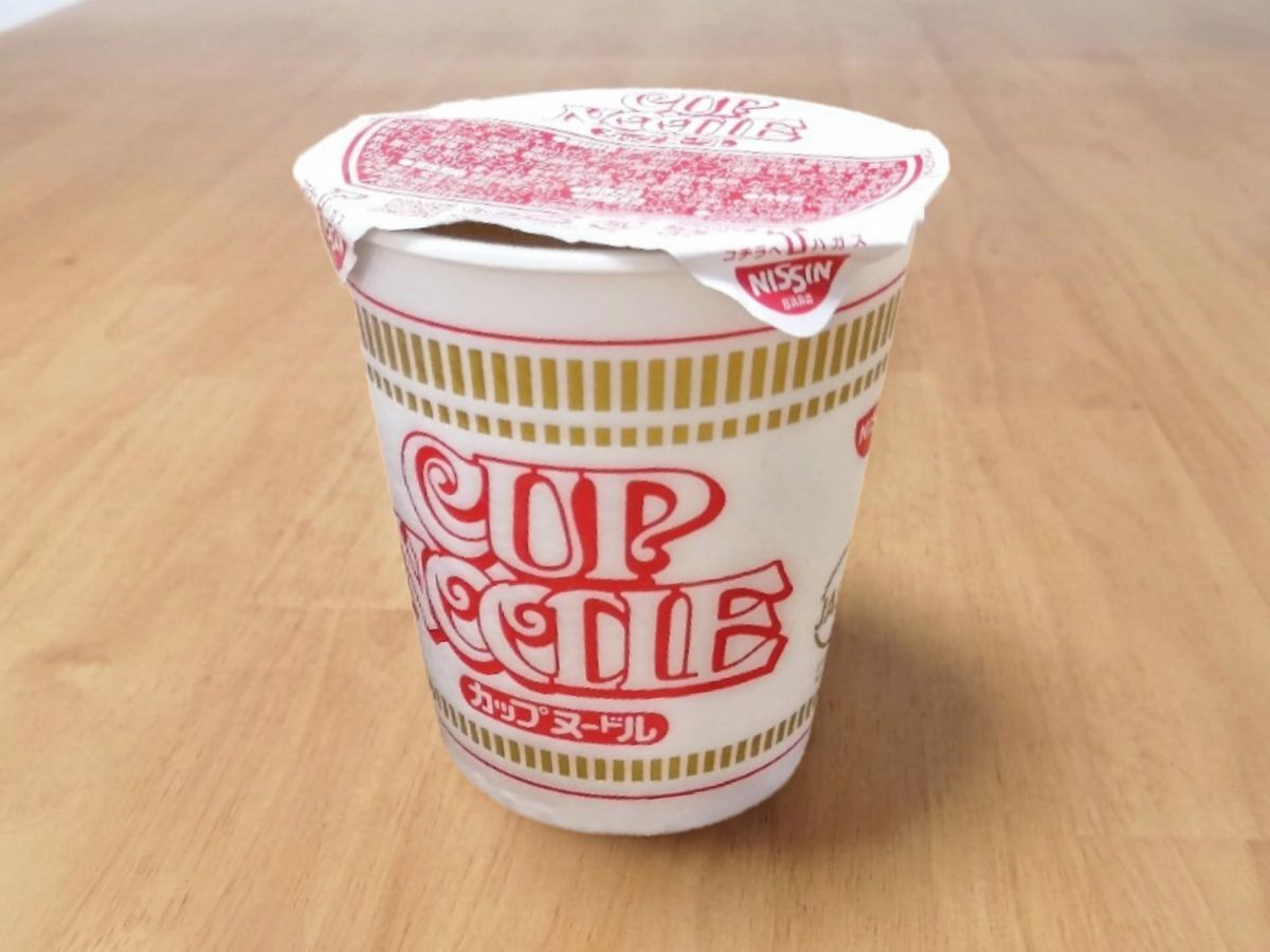 カップ麺の空き容器、まだ捨てないで！そのまま使うだけで〈優秀な家事