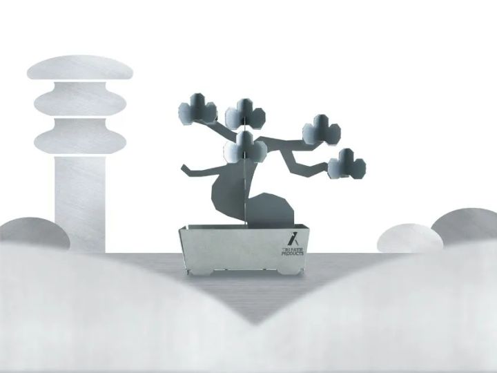 北海道の板金製造企業が手がける精巧な鉄の盆栽