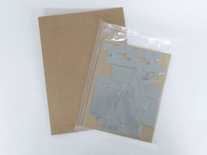 鉄のインテリア盆栽が生活空間に溶け込む独自の魅力