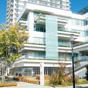 愛知〈豊橋市まちなか図書館〉外観