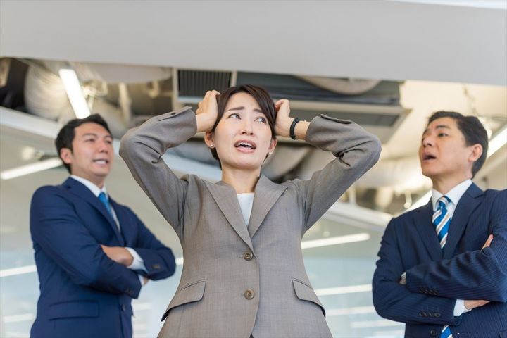 「セクハラと感じる質問」ランキングの1位は？