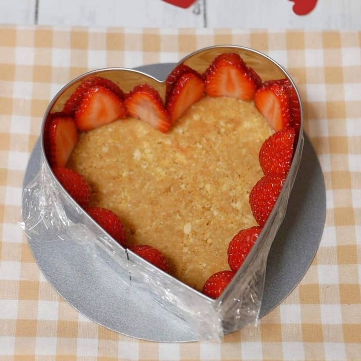 いちごのレアチーズケーキ手順02