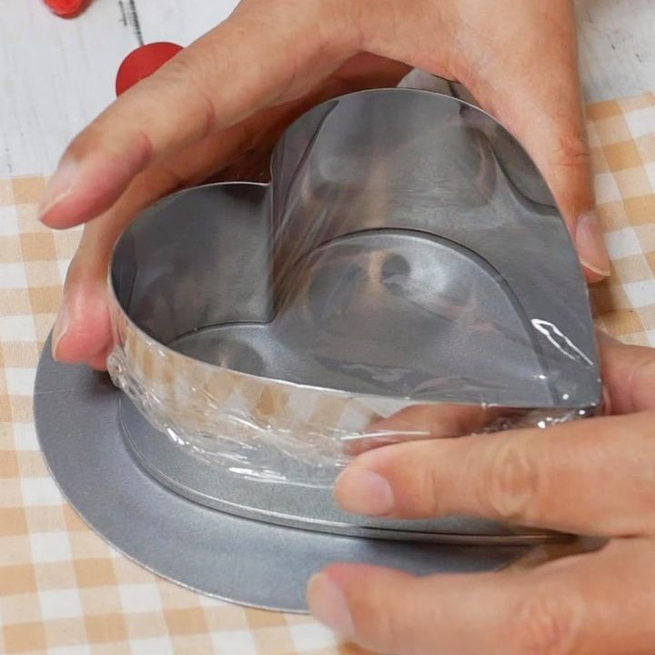 いちごのレアチーズケーキ準備01