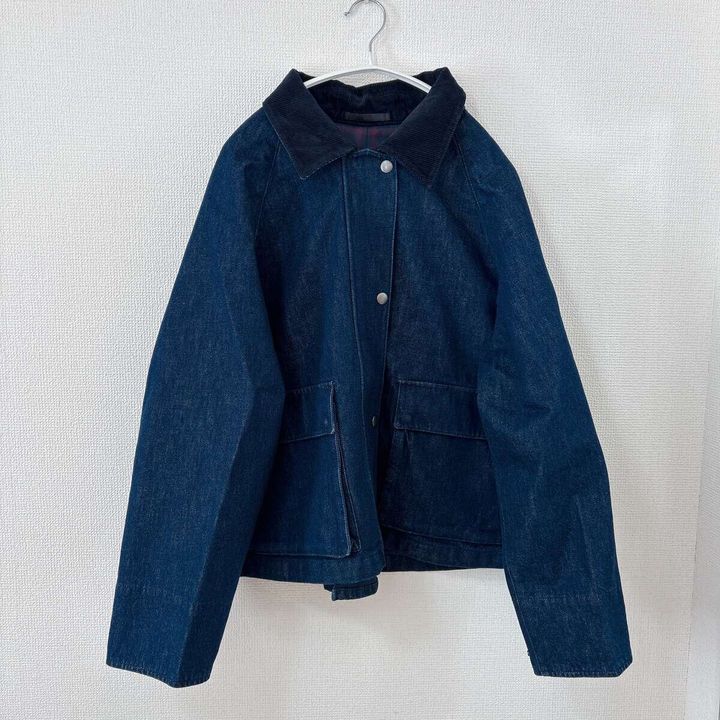 ユニクロ ユーティリティショートジャケットデニム ネイビー着用全体