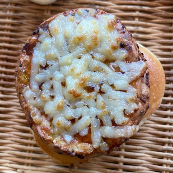 あいみパンの米粉おむすびパンのラインアップ