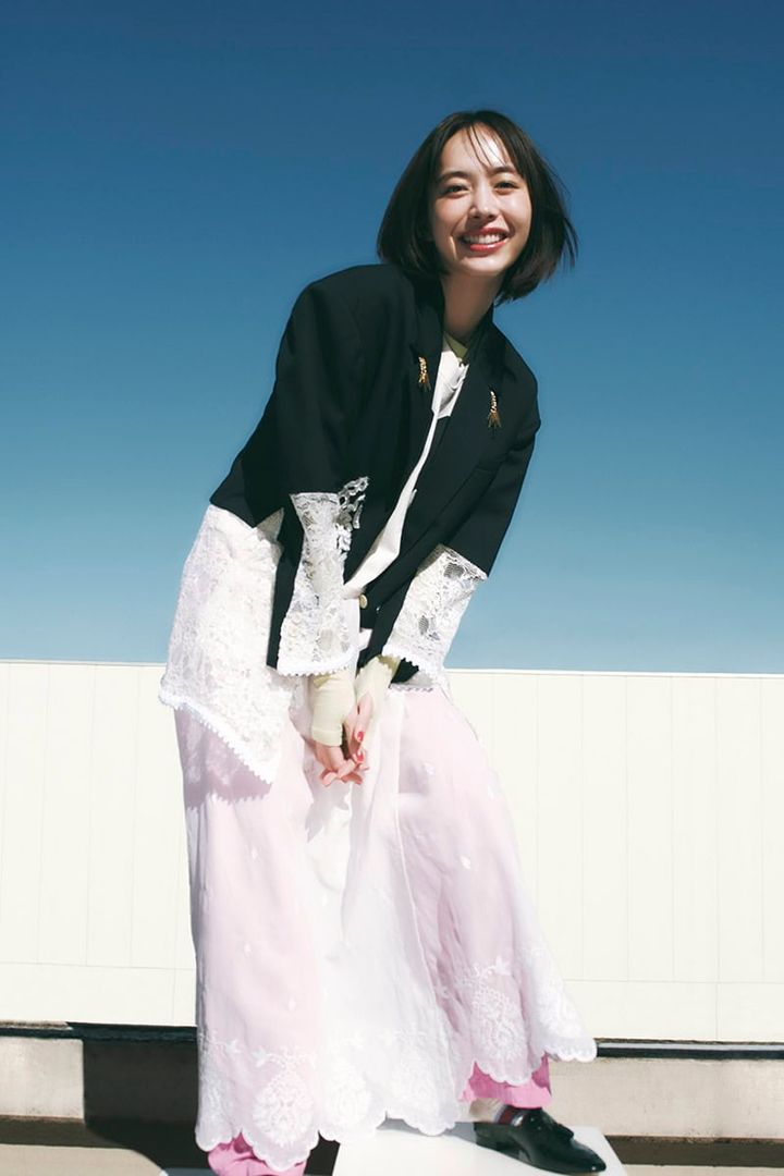 レーススカート