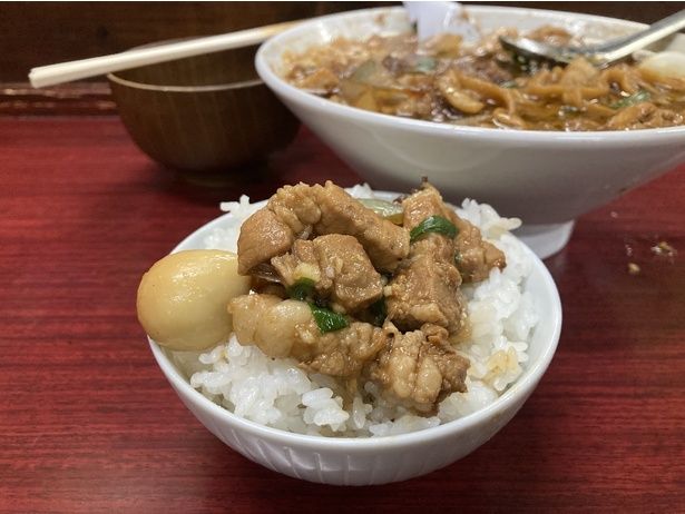 かなりのボリュームと満足感なので、シメというより食事として。ぜひライスとセットで楽しもう