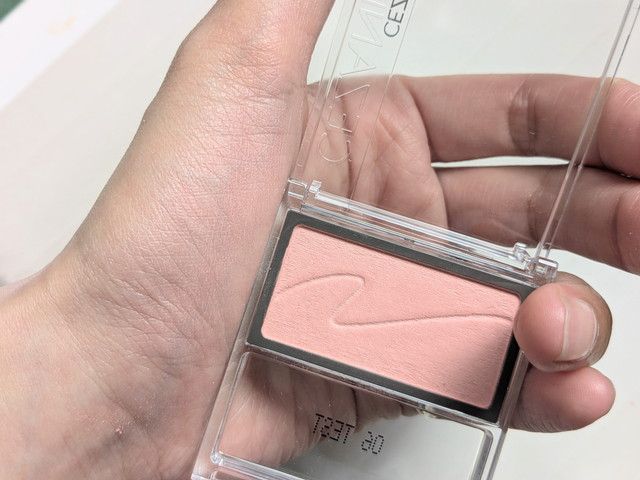 セザンヌ チークブラッシュ 06 フラワーコーラル 手持ち