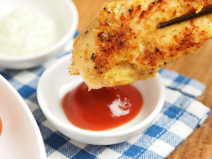 ささみのやわらかチーズピカタ｜しっとり柔らか！高たんぱく低カロリーおかず＆お弁当にも