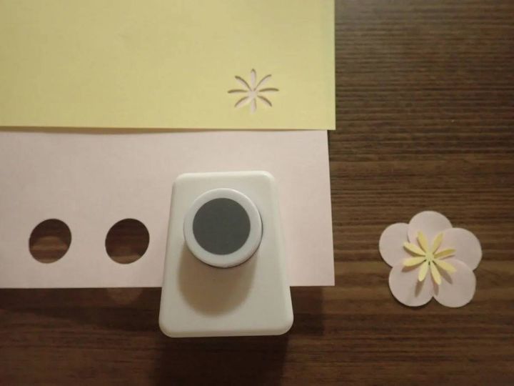 DAISO(ダイソー)：クラフトパンチ(サークル型)