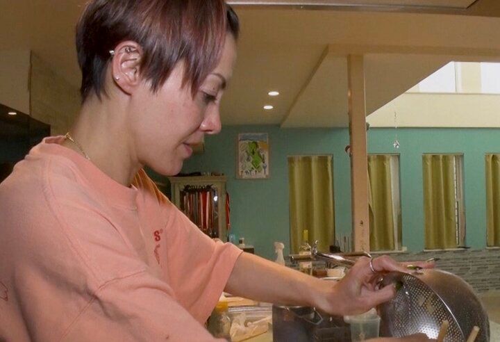 【写真・画像】「居酒屋みたい」4児の母・土屋アンナ、“99円の大根”を使った夕食に絶賛の声「料理上手だ！」 1枚目