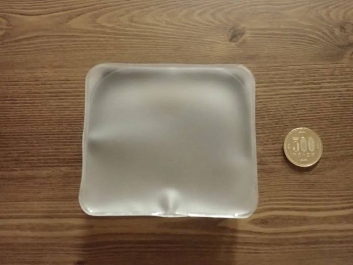 DAISO(ダイソー)：TPUミニポーチ