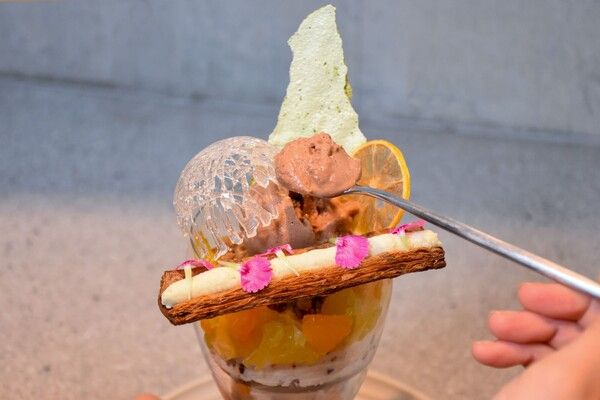 【東京都世田谷区】 「またこの柑橘に会いたい」と思わせる春のパフェ、Minimalから期間限定で登場