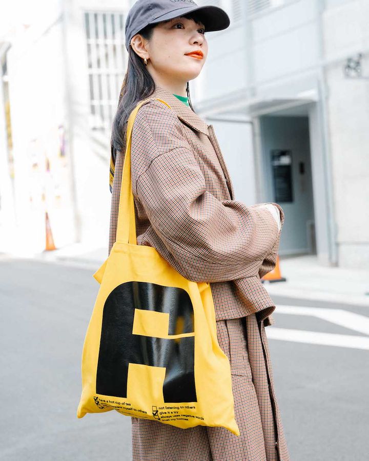 おしゃれな“春カラー”ルック5選。鮮やかなアイテムで装いを彩ろう【TOKYO SNAP】