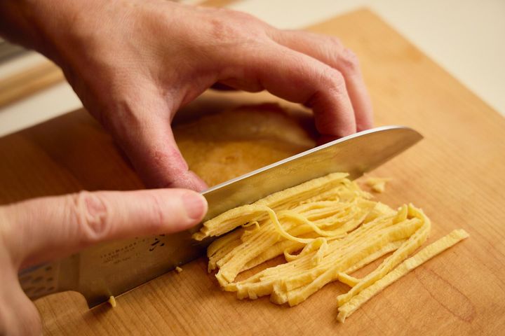 錦糸卵をつくる