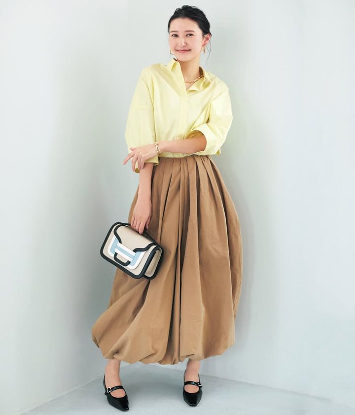 美優 イエローシャツ バルーンスカート コーデ