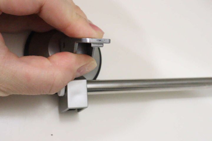 ダイソーのステンレス5連クリップ＆フックの設置例