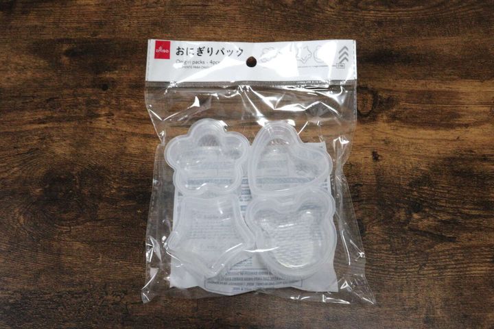 ダイソーのおにぎりパックのパッケージ