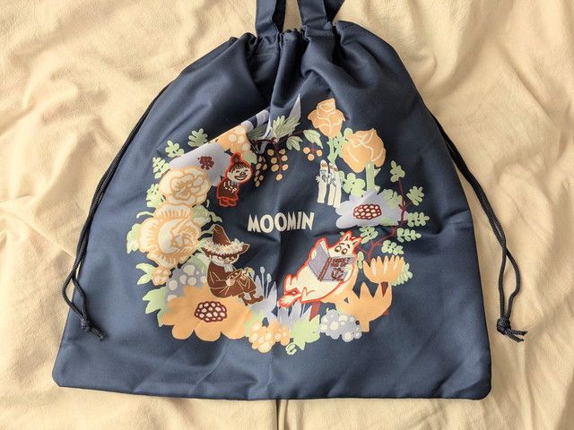 ムーミン刺しゅう巾着トート 全体