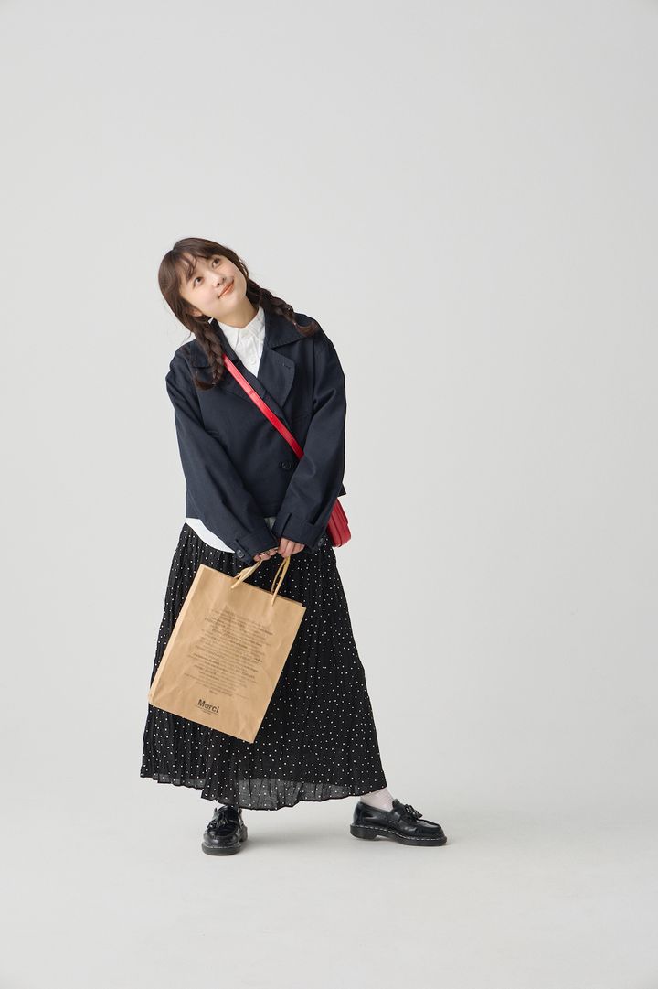 今気になる“ドット柄”をスカートにも靴下にも！モノトーンでまとめて甘さをセーブ【FUDGE FRIEND おしゃれさんの毎日コーディネート vol.673｜大島花菜】