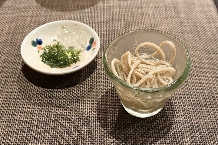 静岡駅すぐの大人の隠れ家へ。城下町の路地裏で味わう、とっておきの蕎麦ランチ＆会席「手打ち蕎麦 たがた」