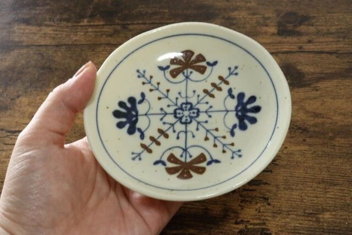 ダイソー プラント 小皿（12×H2cm）