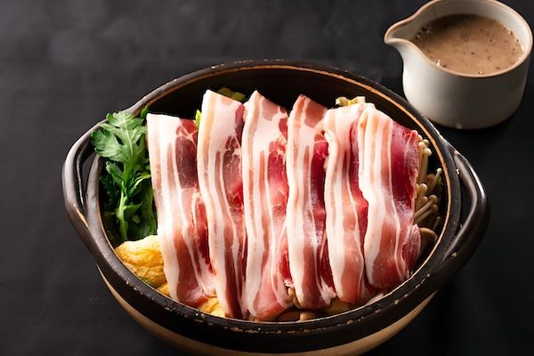 【東京都港区】全国鍋総選挙グランプリ受賞“茶色すぎる鍋”の山芋料理専門店が麻布十番に移転OPEN！