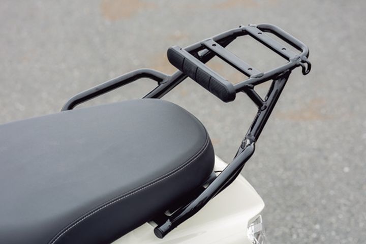 【新型アドレス125】3代目はさらにスタイリッシュ！街乗りを快適にする低中回転重視のエンジン特性