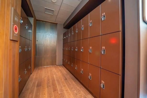 館内にあるダイヤル式ロッカー