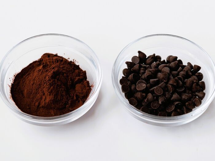 【オイルなし、グルテンなし】米粉のふわふわ「ココアとチョコチップのシフォンケーキ」の作り方。体にやさしいのに満足感のあるおやつです！