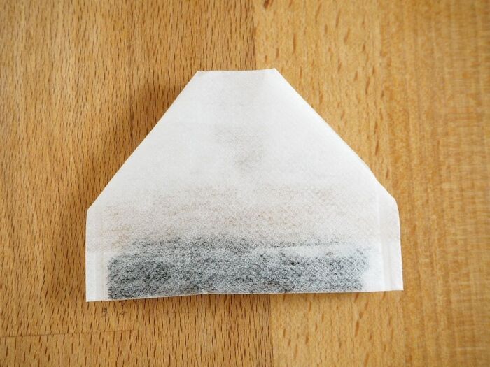 角を折った状態で折り返します