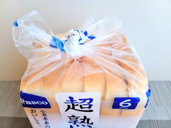 『食パンの袋』の超シンプルな閉じ方！いつもどうしてる？輪ゴムもクリップも何も使いません♡